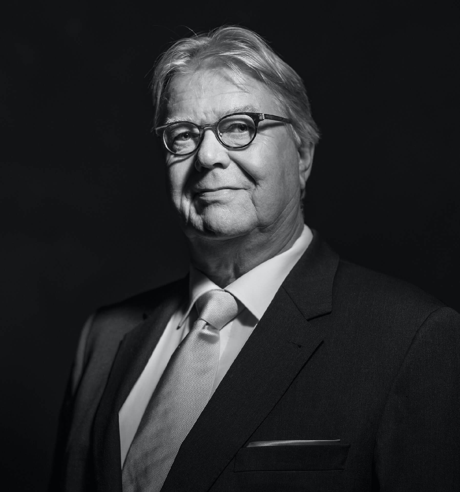 Arnold Raynold